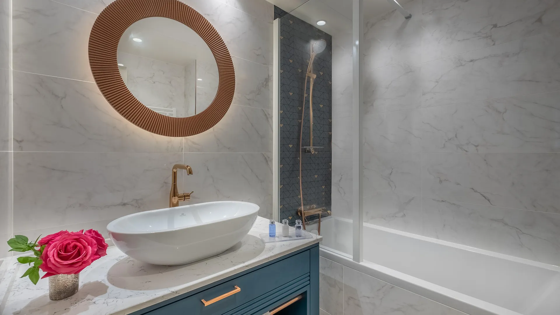 Le Tourville By Inwood 4*
