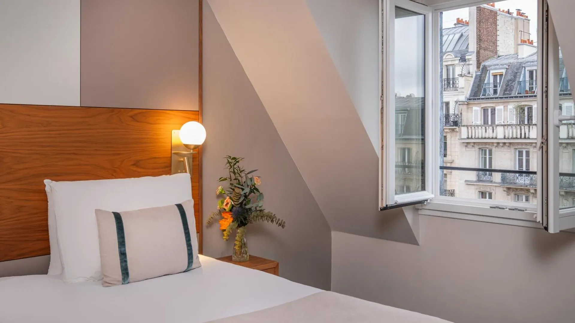 Le Tourville By Inwood