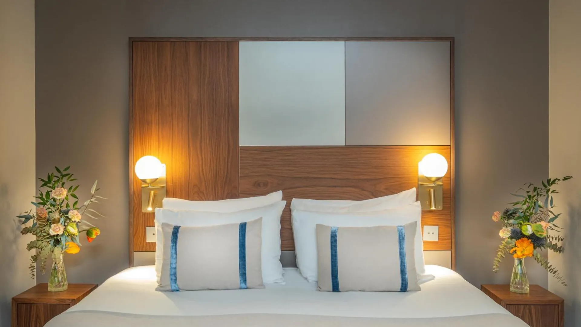Le Tourville Eiffel Hotel 4*