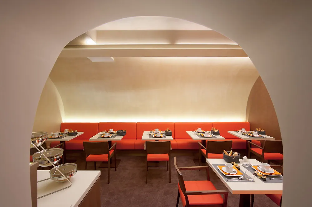 Le Tourville Eiffel Hotel 4*