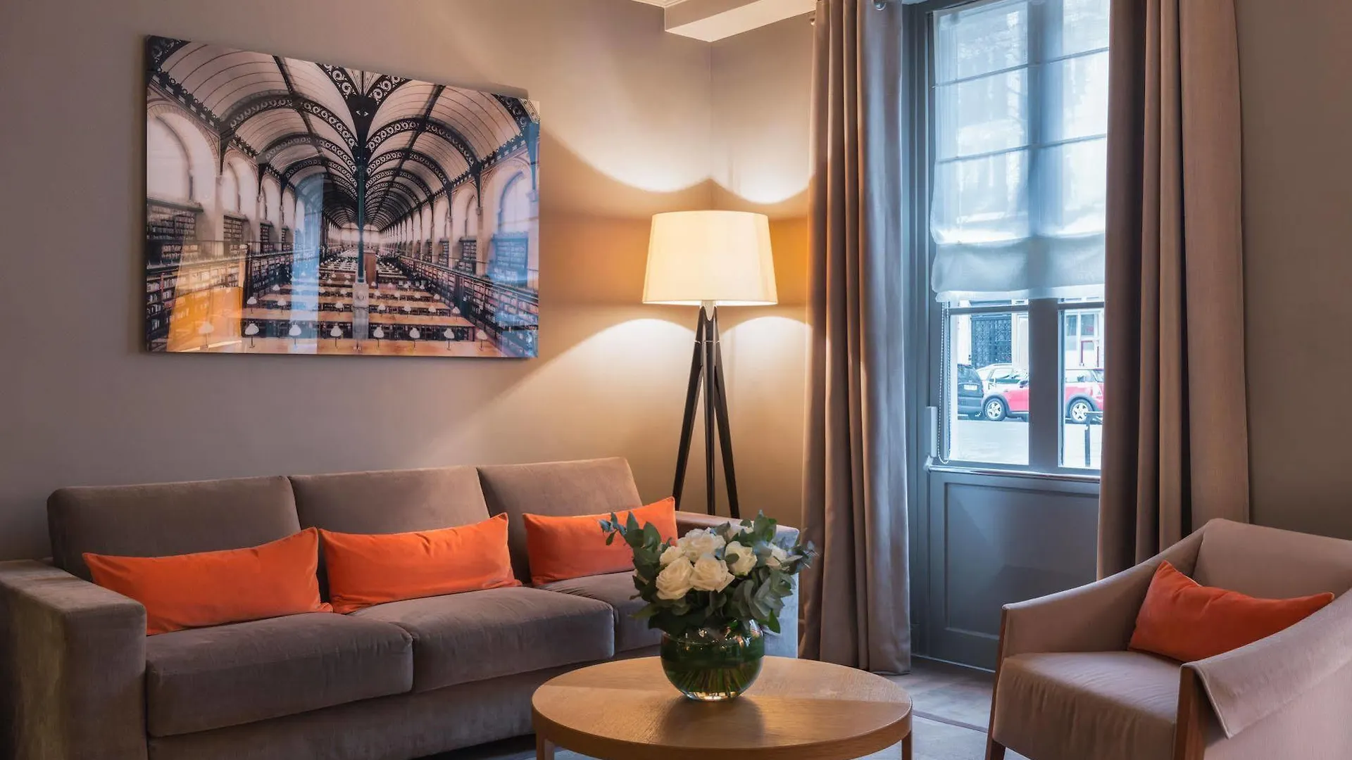 Le Tourville Eiffel 4*